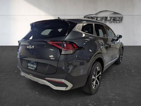 Used 2024 Kia Sportage EX AWD/4WD image 10