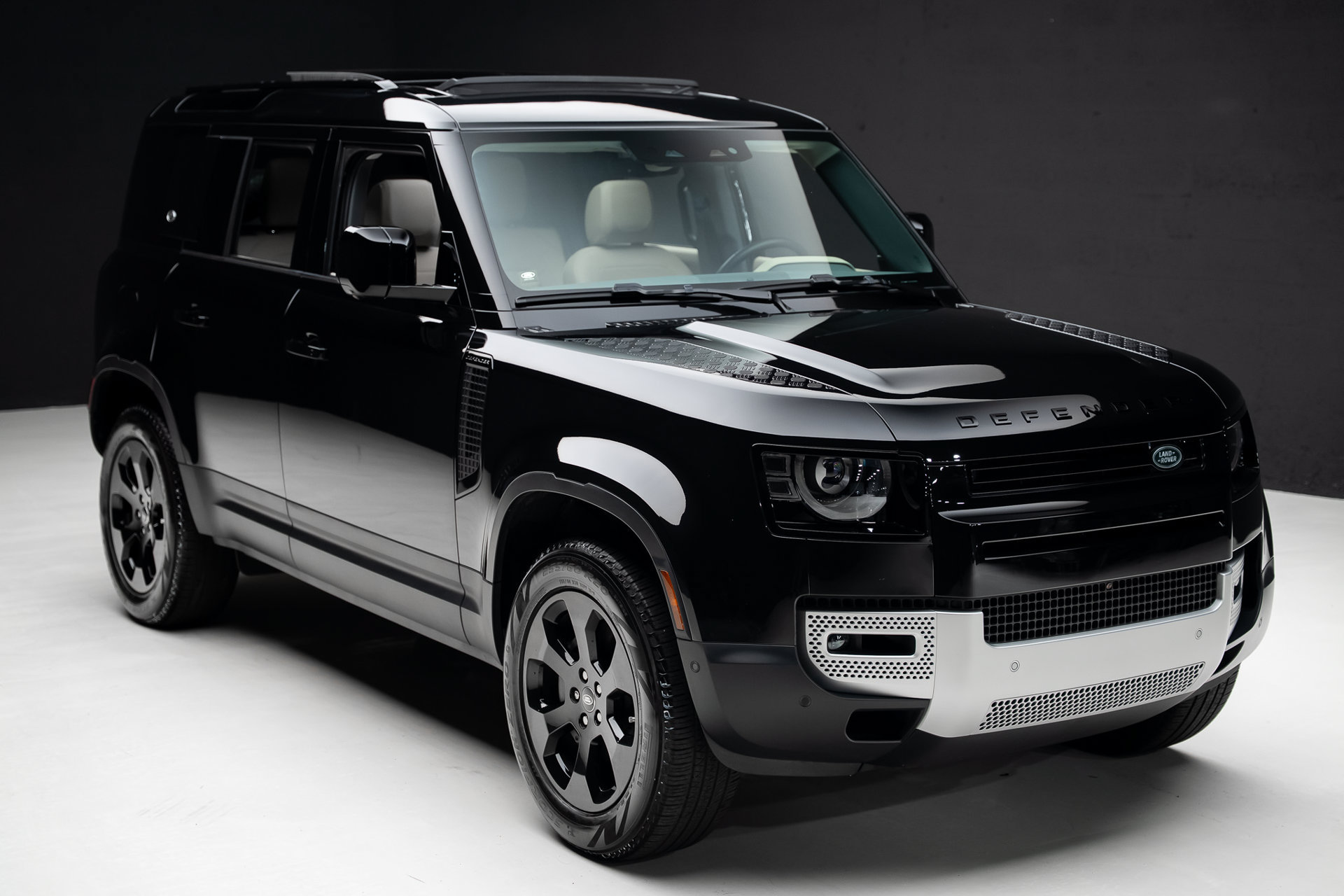 Used 2024 Land Rover Defender 110 S AWD/4WD image 40