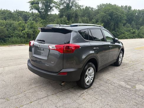 Used 2013 Toyota RAV4 LE FWD image 5