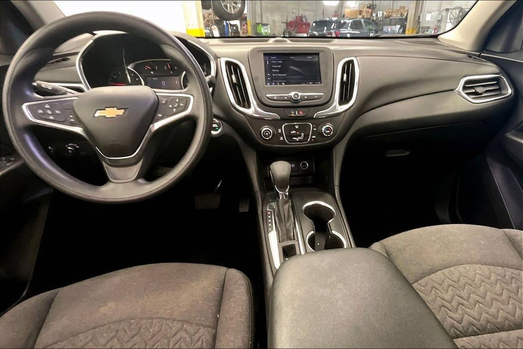 Used 2022 Chevrolet Equinox LT FWD image 14