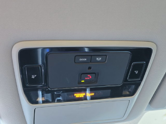 Used 2024 Toyota Grand Highlander AWD Hybrid image 17
