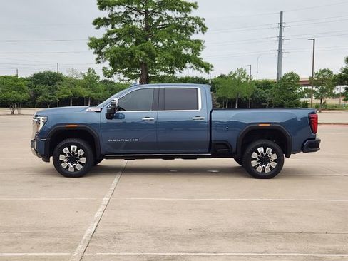 Used 2024 GMC Sierra 2500 Denali w/ Denali Reserve Package AWD/4WD image 4