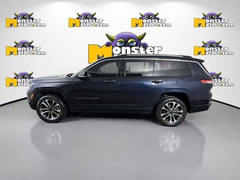 Used 2023 Jeep Grand Cherokee L Overland w/ Advanced Protech Group III AWD/4WD image 8