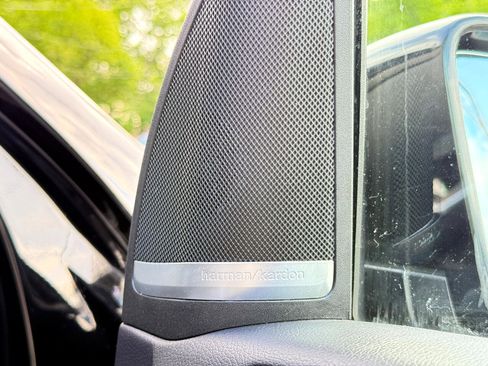 Used 2015 Mercedes-Benz ML 350 ML350 4MATIC w/ Premium 1 Package image 46