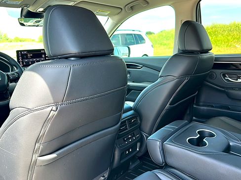 Used 2026 Honda Pilot EX-L image 17