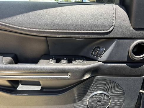 Used 2020 Ford Expedition XLT w/ Equipment Group 202A RWD image 19
