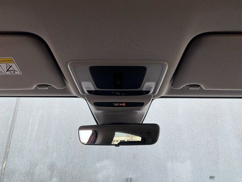 Used 2025 Honda HR-V EX-L image 15