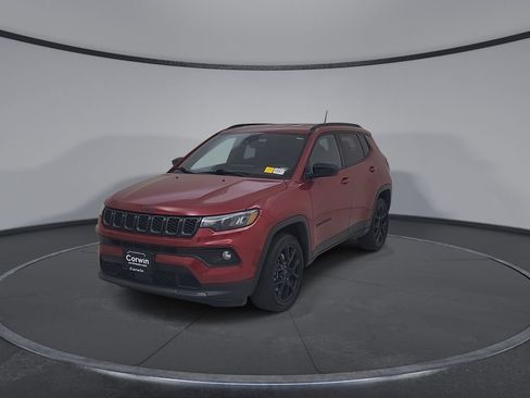 Certified 2025 Jeep Compass Latitude w/ Altitude Special Edition AWD/4WD image 7
