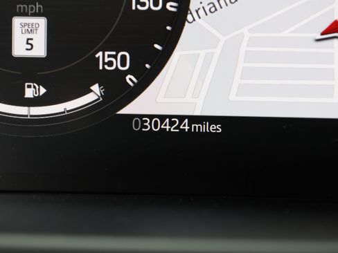 Used 2024 Land Rover Defender 110 S AWD/4WD image 19