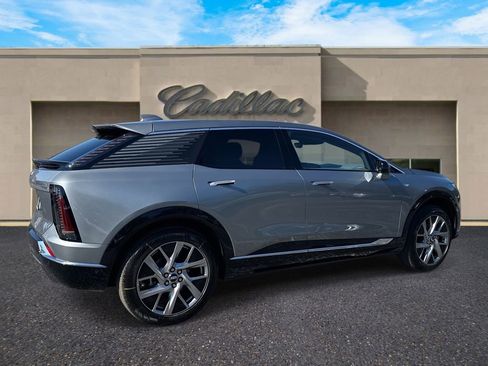 New 2026 Cadillac Optiq Luxury 2 image 3
