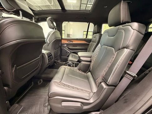 Used 2021 Jeep Grand Cherokee L Summit AWD/4WD image 13