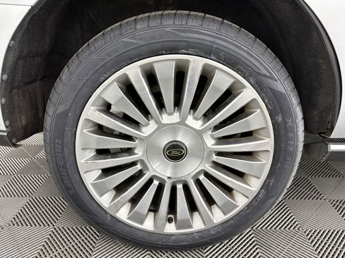 Used 2019 Ford Expedition Limited image 9