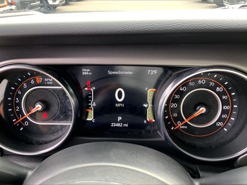 Used 2023 Jeep Gladiator Sport AWD/4WD image 23