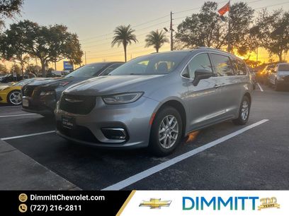 Used 2021 Chrysler Pacifica Touring-L