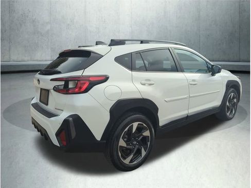 Used 2025 Subaru Crosstrek 2.5i Limited AWD/4WD image 6