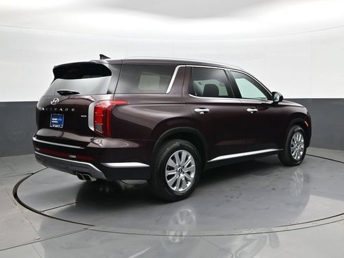 Certified 2023 Hyundai Palisade SEL w/ Cargo Package AWD/4WD image 5