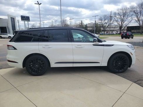 Used 2023 Lincoln Aviator Black Label image 2