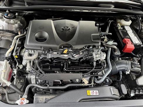 Used 2024 Toyota Camry SE image 23