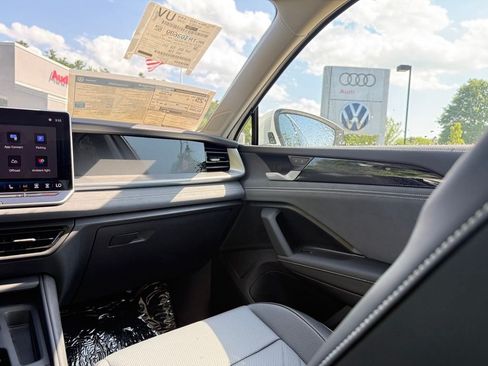 New 2026 Volkswagen Tiguan SE AWD/4WD image 35
