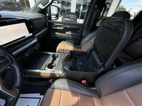 Certified 2024 Chevrolet Silverado 2500 High Country w/ High Country Premium Package image 28