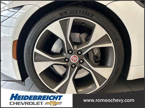 Used 2021 Jaguar F-TYPE First Edition RWD image 12