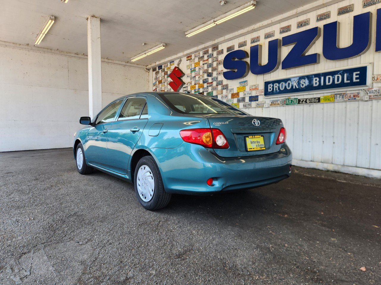 Used 2010 Toyota Corolla LE FWD image 7