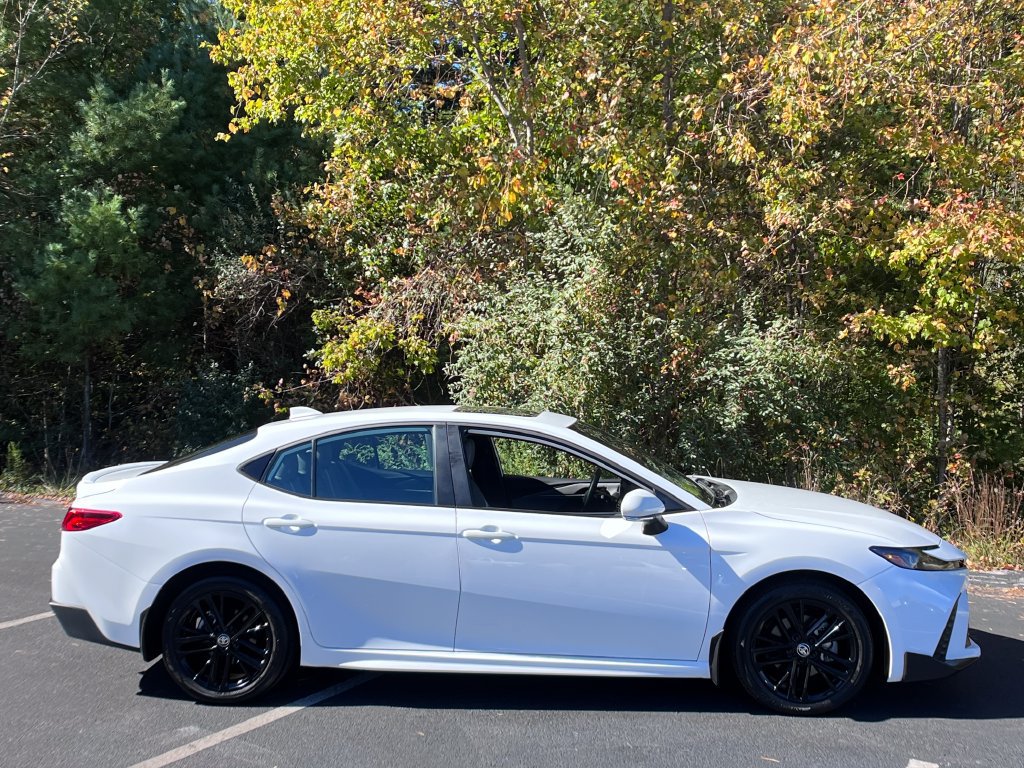 Used 2026 Toyota Camry SE w/ Convenience Package AWD/4WD image 6