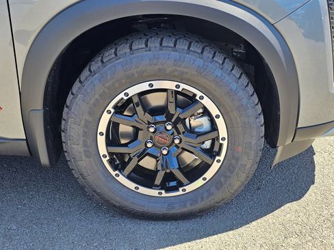 New 2026 Nissan Pathfinder Rock Creek w/ Rock Creek Premium Package AWD/4WD image 32