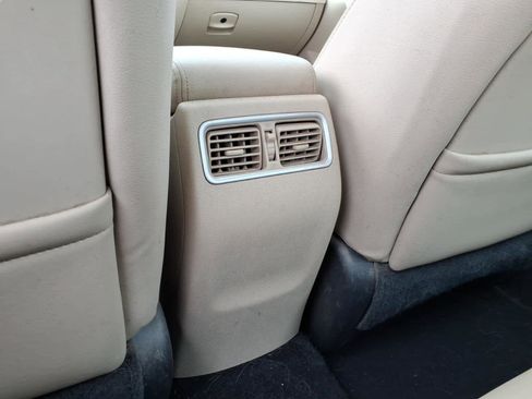 Used 2016 Nissan Altima 2.5 SL w/ Moonroof Package image 8