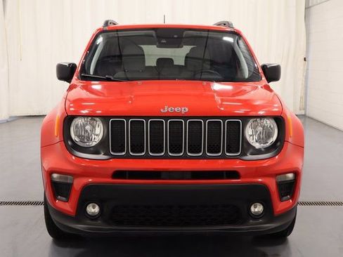 Used 2022 Jeep Renegade Latitude image 4