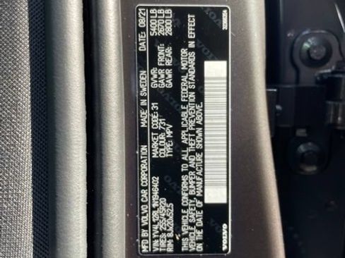 Certified 2022 Volvo XC60 B5 Inscription w/ Advanced Package AWD/4WD image 27