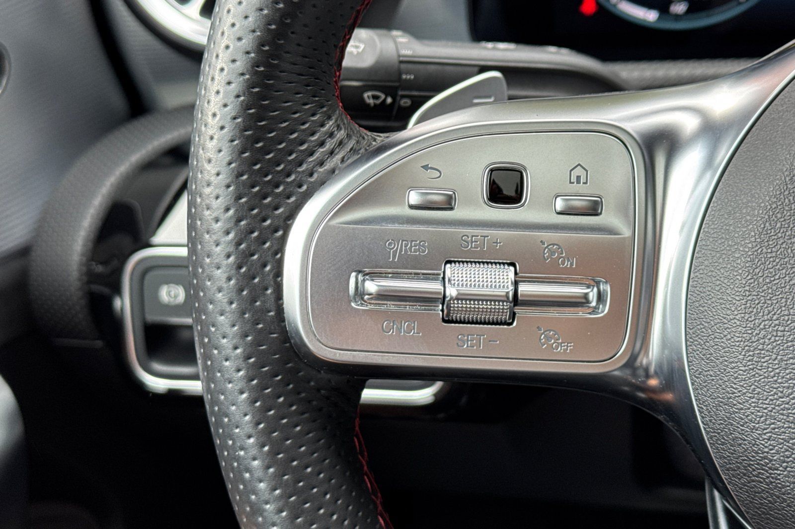 Used 2022 Mercedes-Benz CLA 250 image 28