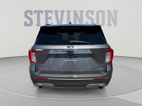 Used 2023 Ford Explorer Limited AWD/4WD image 4