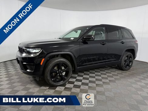 Certified 2023 Jeep Grand Cherokee Altitude AWD/4WD image 1