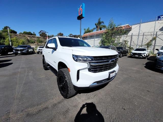Used 2021 Chevrolet Tahoe LT w/ LT Signature Package RWD image 2