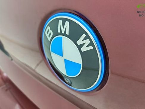 Used 2024 BMW i7 eDrive50 w/ M Sport Package RWD image 16