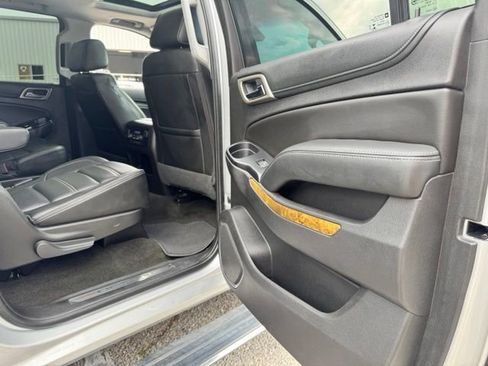 Used 2017 GMC Yukon XL Denali w/ Open Road Package RWD image 19
