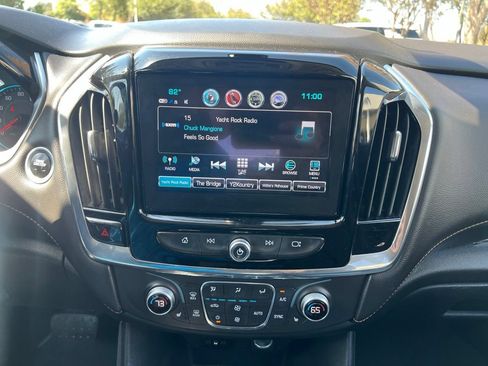 Used 2019 Chevrolet Traverse LT FWD image 19