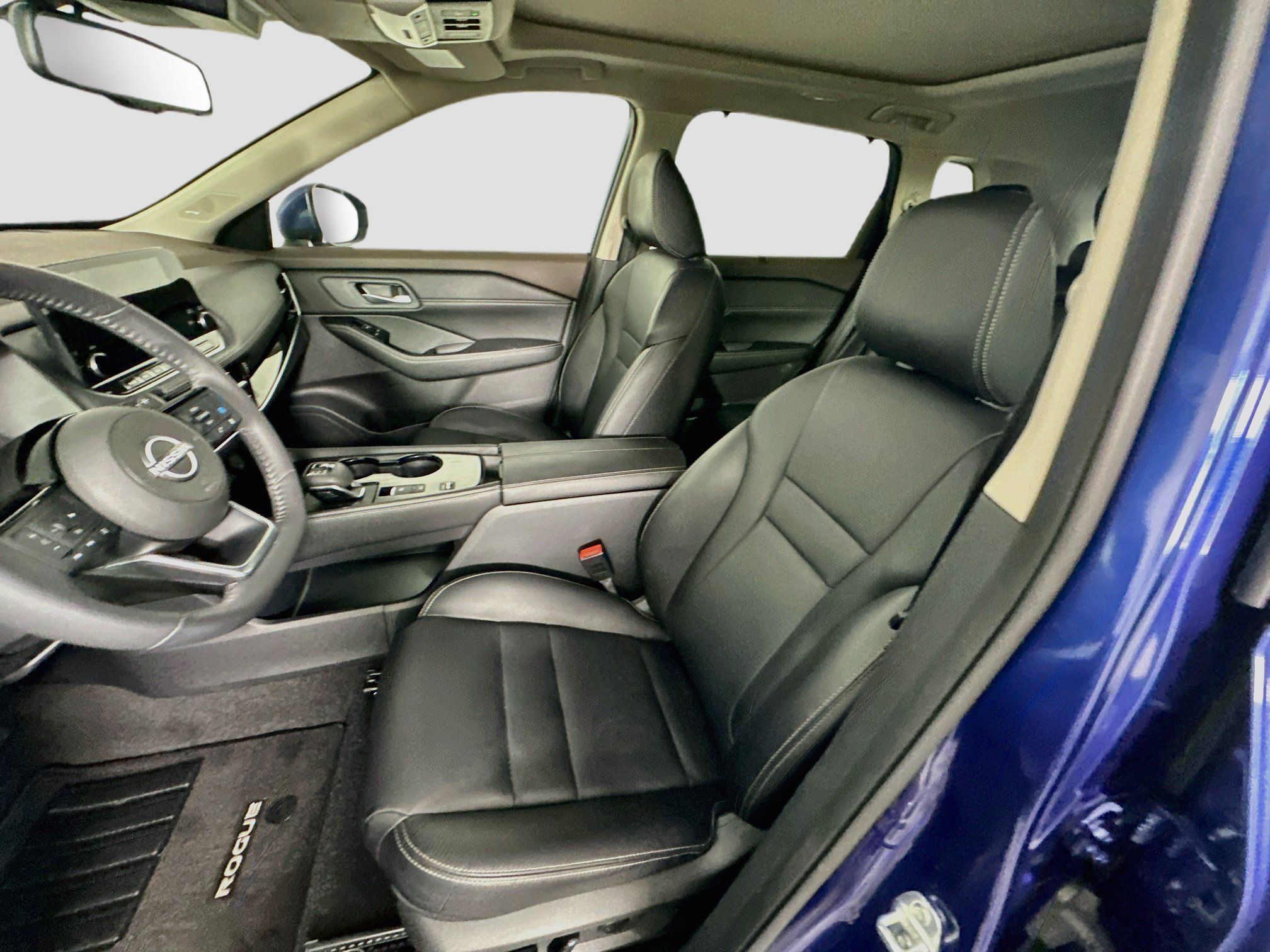 Used 2023 Nissan Rogue SL w/ SL Premium Package FWD image 13