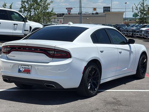 Certified 2023 Dodge Charger SXT RWD image 5