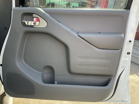 Used 2021 Nissan Frontier SV w/ Midnight Edition Floor Mats image 66