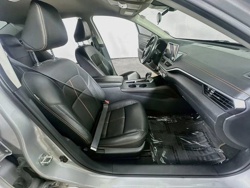 Used 2022 Nissan Altima 2.5 SR FWD image 11
