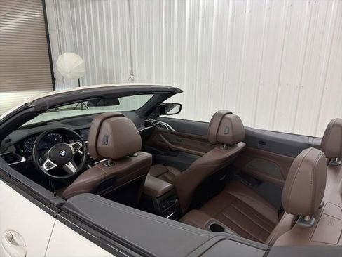 Used 2023 BMW M440i Convertible w/ Premium Package RWD image 36