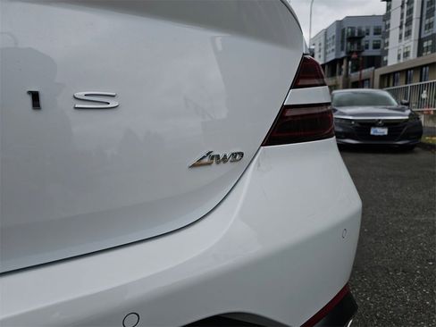 New 2026 Genesis G70 2.5T Prestige image 16