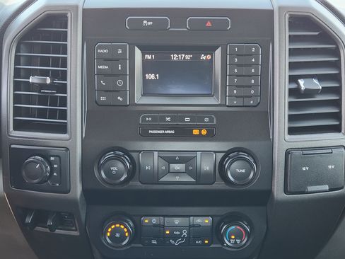 Used 2022 Ford F250 XL w/ STX Appearance Package AWD/4WD image 17
