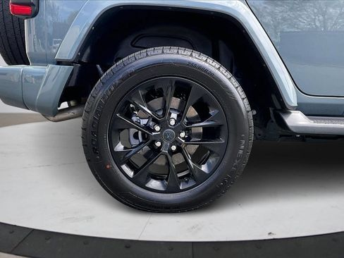 Certified 2024 Jeep Wrangler Unlimited Sahara AWD/4WD image 35