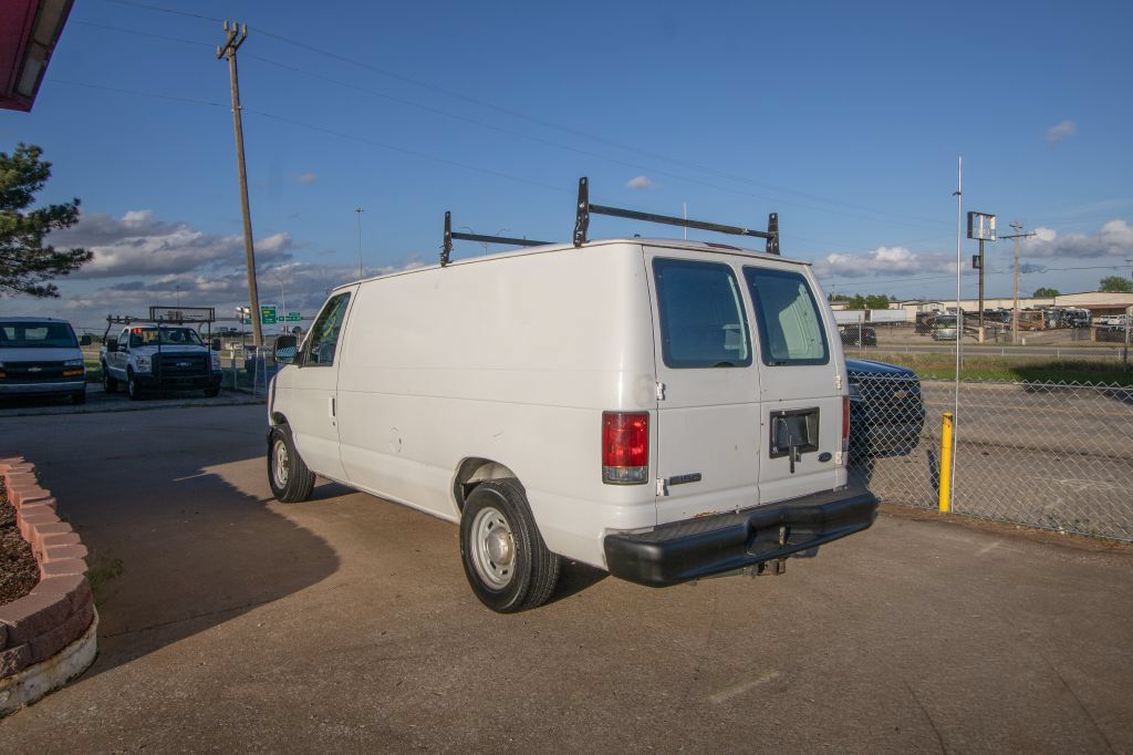 Used 2006 Ford E-150 and Econoline 150 RWD image 4