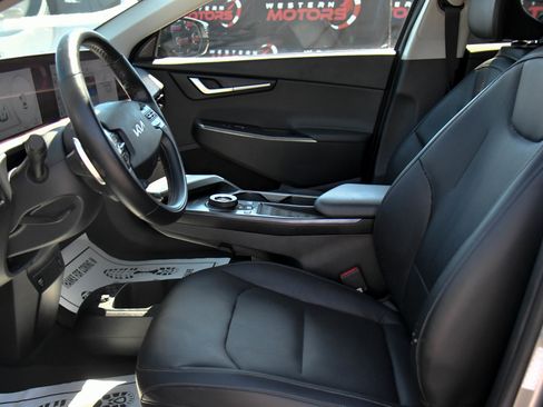 Used 2023 Kia EV6 Wind w/ Wind Technology Package image 18