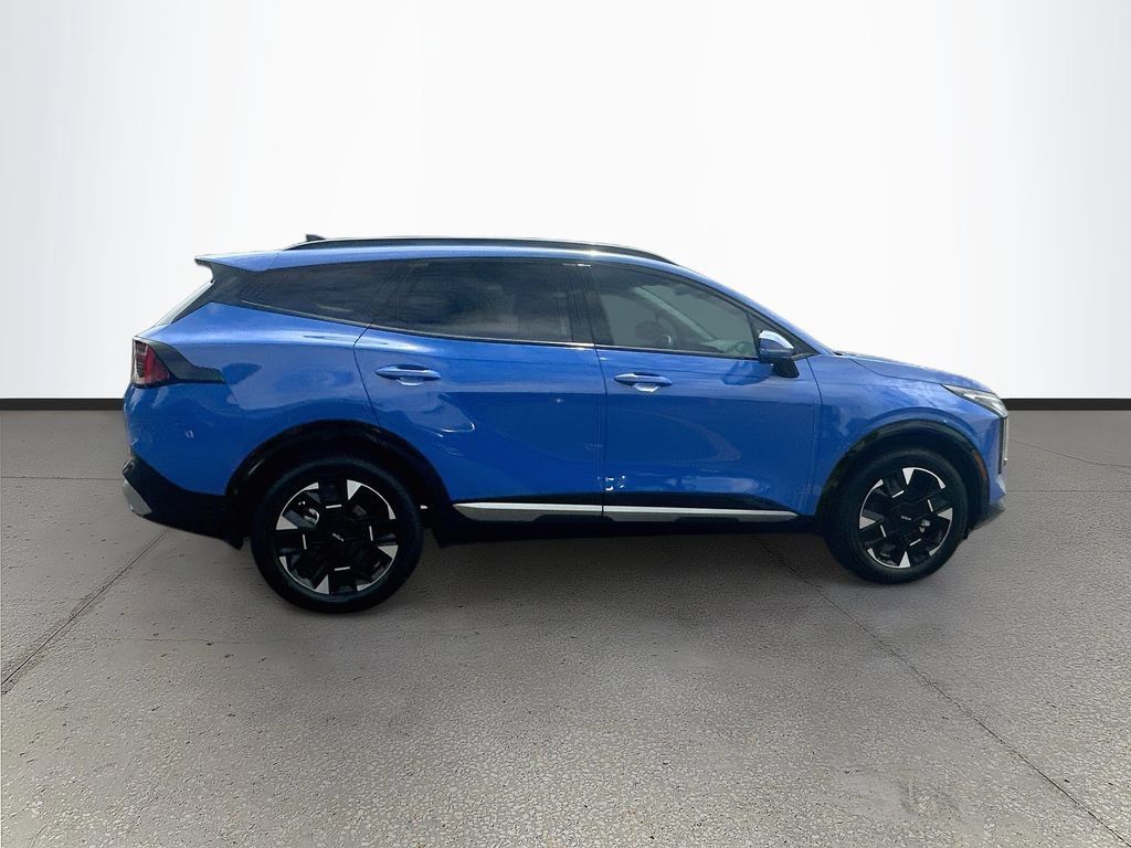 Certified 2026 Kia Sportage SX AWD/4WD image 8