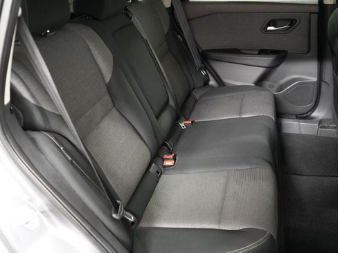 Used 2022 Nissan Rogue SV AWD/4WD image 30